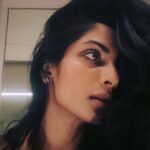 Sriya Reddy Instagram – Waiting for shoot to start …. Just being bored 😐