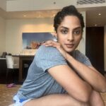 Sriya Reddy Instagram - The butterflies in the stomach feeling … this is the pause between something new / exciting !