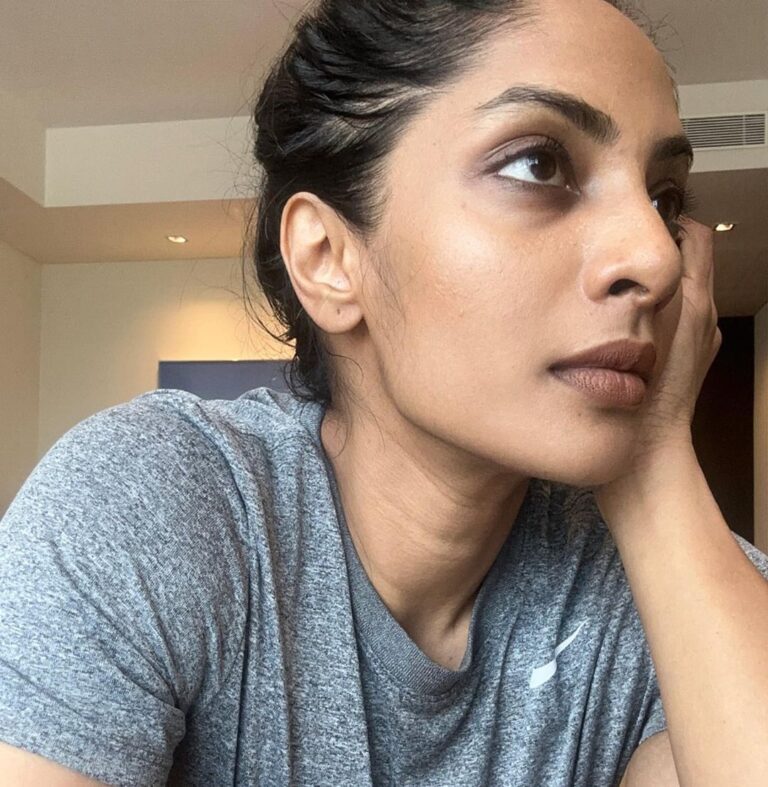Sriya Reddy Instagram - The butterflies in the stomach feeling … this is the pause between something new / exciting !
