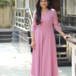 Sshivada Instagram - Oh hey there!!😊😍 📸 @amal_prakash_cj 👗 @alankaraboutique Earrings @kallarackalladiescollection #sunday #sundayvibes #currentmood #justlikethat