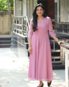 Sshivada Instagram - Oh hey there!!😊😍

📸 @amal_prakash_cj 
👗 @alankaraboutique 
Earrings @kallarackalladiescollection 

#sunday #sundayvibes #currentmood #justlikethat