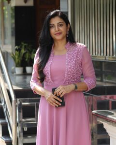 Sshivada Instagram - Oh hey there!!😊😍

📸 @amal_prakash_cj 
👗 @alankaraboutique 
Earrings @kallarackalladiescollection 

#sunday #sundayvibes #currentmood #justlikethat