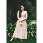 Sshivada Instagram - “Keep smiling and one day life will get tired of upsetting you “😊🥰 📸 @pranavraaaj 👗 @alankaraboutique #friday #fridaymood #allsmiles #liveyourbestlife #loveyourself