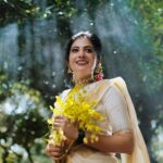 Sshivada Instagram - Happy Vishu !!😍✨ PC : @nithinnarayanan_ MUA, Styling &Costumes : @neethu_nidhi @touchby_damini Camera assistant : @____j__a__g__a__n______ @vijeeshachoos @sajeesh_s_0619_make_over Coloring : @_s_h_i_b_i_n_ #vishu #wishes #vishuvibes #happiness #prosperity