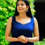 Sshivada Instagram - Feeling confident and Blue-tiful 😊😍 Happy Easter!!! Clicked by : @flashyclicks_by_aj Styling : @joe_elize_joy @styyledbyjoe Outfit : @trose_by_isabella MUA : @sshivadaoffcl 🫣😊 #blue #bluedress #easter #promotions #movie #jawanummullappoovum