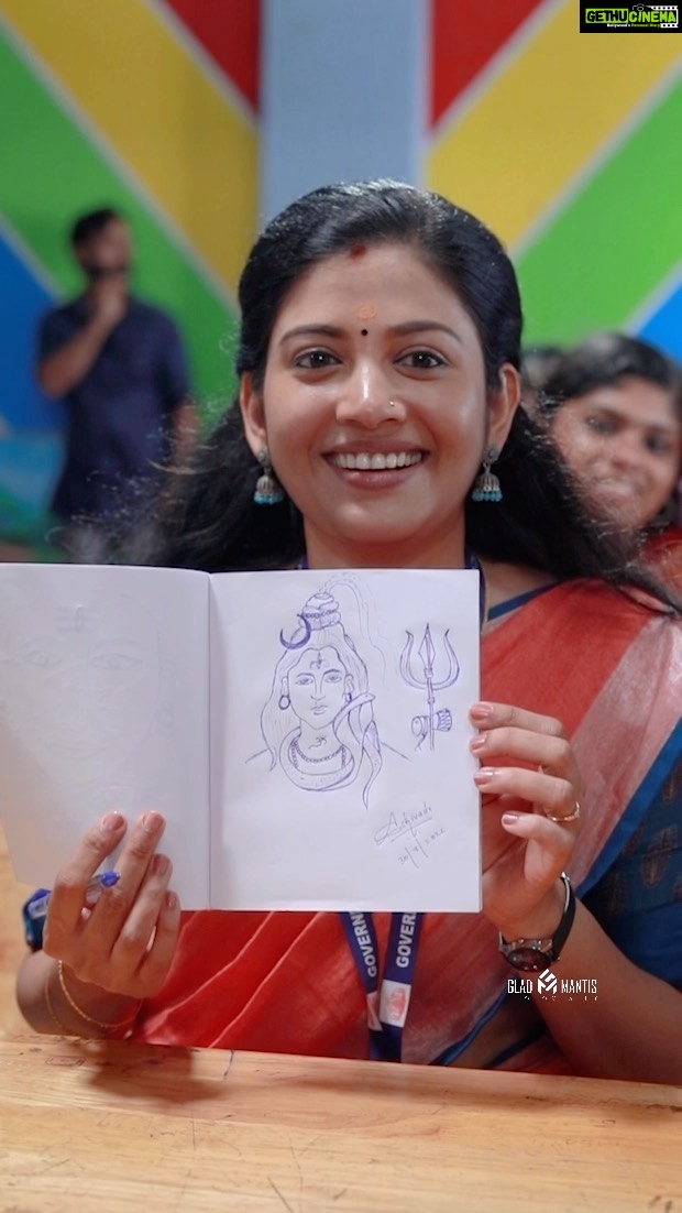 Sshivada Instagram - Happy Maha Shivaratri.Om Namah Shivaya🙏🏼🕉️ PS : Me trying to recreate a picture that i saw on net during the sets of #jawanummullappoovum 😊 Video Curtesy: @jeevas_gladmantis #mahashivratri #wishes #omnamahshivaya #drawings #jawanummullappoovum #peace #happiness