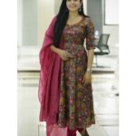 Sshivada Instagram – The better you feel , the better life gets❤️🥰😍

PC @firoz 
Stylist @styyledbyjoe
Outfit @zaitra_couture
Asst stylist @_a.l.b.i.n 
Footwear : @zoukonline 

#salwarsuits #pooja #newmovies #movie #malayalam #traditionalwear #traditional #feelingdesi #desi #desigirl