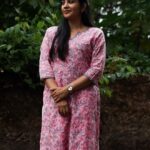 Sshivada Instagram - 🌸🌸 Clicked & edited by @amal_mohxd 👗 @kely__nn @sooryashekar #casual #moodoftheday #pics #picsofinstagram #beingmyself #beingyourself #shoot #aftershoot #kozhikode