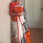 Suhasini Maniratnam Instagram - Bright day in a bright mood. Happy day to all