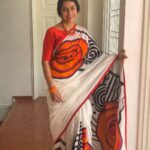 Suhasini Maniratnam Instagram - Bright day in a bright mood. Happy day to all