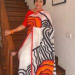 Suhasini Maniratnam Instagram - Bright day in a bright mood. Happy day to all