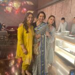 Suhasini Maniratnam Instagram – Ps 2 Hindi with friends in mumbai 💕💕💕💕❤️❤️❤️❤️❤️