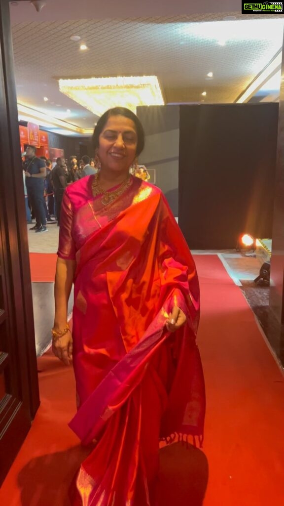 Suhasini Maniratnam Instagram - @cii.dakshin spearheaded by @suhasinihasan along with the CII team put together a stellar 2 day session on the talent power house that is the south. We had many of the offscreen and onscreen leading women leaders who shared their thoughts. Here is a celebration dedicated to all women. @suhasinihasan @khushsundar @aishwaryarajessh @kartikigonsalves @parvathyofficial @ahaana_krishna @aishu__ @poongodi.kumar @ramyasub. Had the proud privilege to host a small part of it. Thank you @naturalssalon for doing my make up and @akaei.official for designing my look.