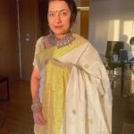 Suhasini Maniratnam Instagram - I am wearing this beautiful pichakam handloom saree for ponniyin selvan event in hyderabad , woven by kuthampally weavers -a small village near Trichur in Kerala . Thank you supriya Kodayath @pichakamweaves for your initiative to bring the exquisite handloom weavers to the forefront through your pichakam weaves.