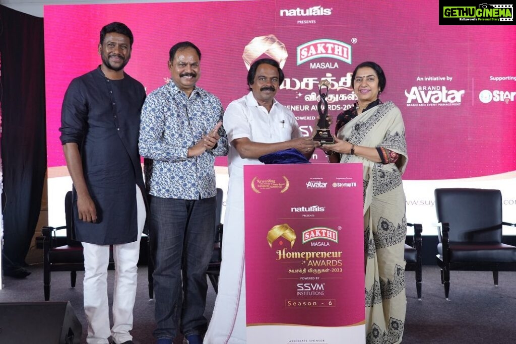 Suhasini Maniratnam Instagram - Wishing brand avatar hemachandran and ck Kumaravel of naturals the very best for the 6 th edition of homeprenuers award. I have been fortune to be supportive of this great initiative. Requesting more power women to apply and get benefitted.