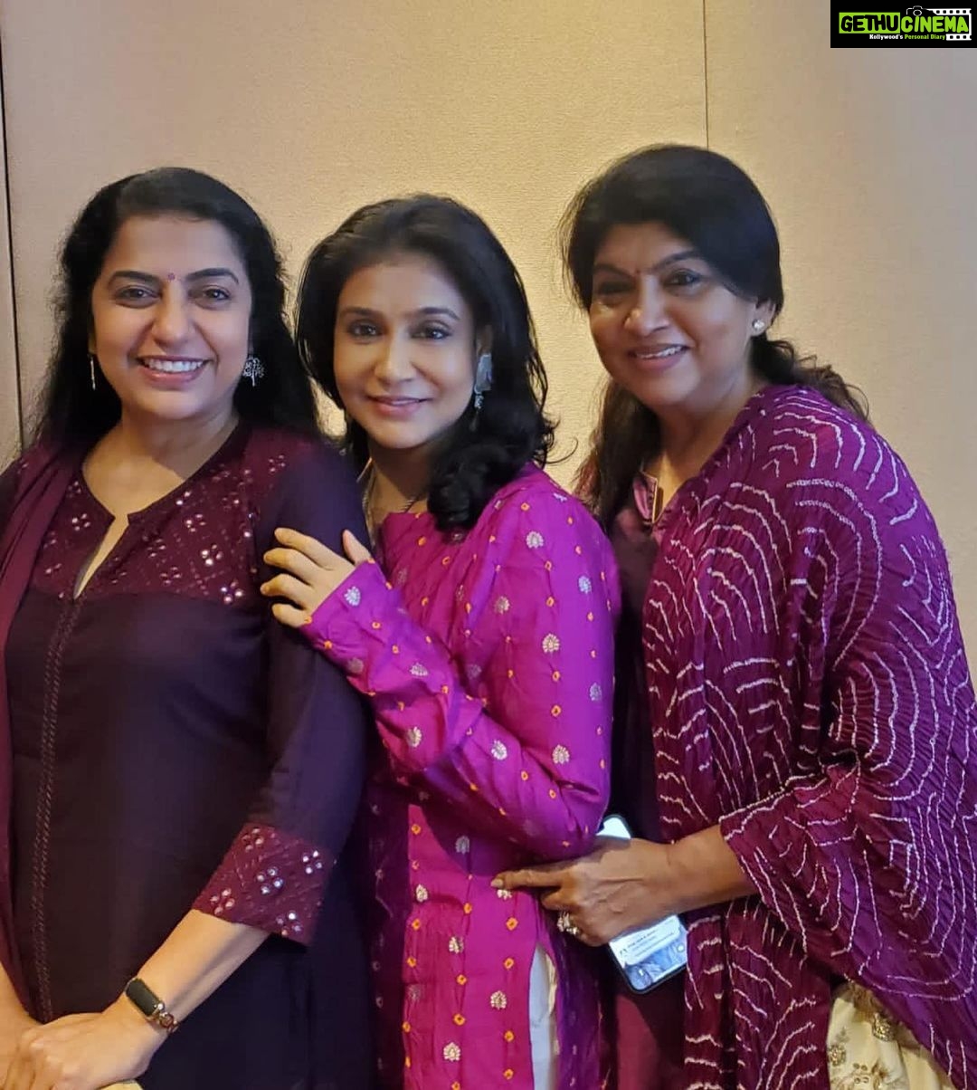 Suhasini Maniratnam Instagram - CII dakshin summit 2023. It was not just our clothes that were coordinated. The numerous panel the speakers experts all curated carefully in the past 6 months. Happy to see the success of the summit.