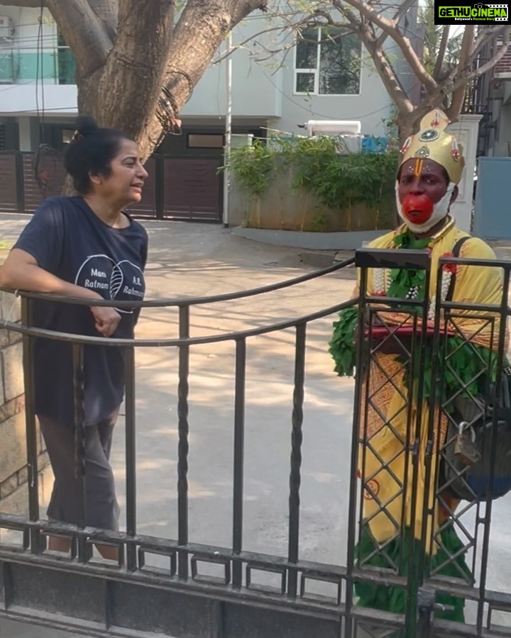 Suhasini Maniratnam Instagram - Mani and I both love the singing of shiv reddy who is a street singer. This morning I heard him saw him and requested bagyatha lakshmi bhaarmma. This is his version.