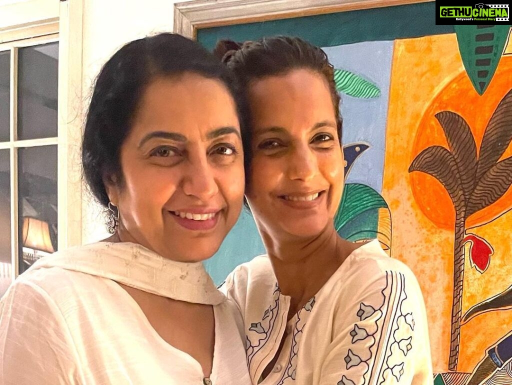 Suhasini Maniratnam Instagram - So happy I got to meet Poorna @poornagraphy Can’t believe that the little 7 year old girl I baby sat many years ago is such a fabulous actor and in the United States. So so proud of her. Keep the good work going. Lots of love from our family.