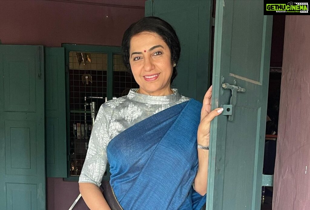 Suhasini Maniratnam Instagram - It’s a wrap for project “jai mahendran “. It was indeed a pleasure to work with Rahul reji and srikanth Thank you shaiju Kurup for suggesting my name to play shobha. It was a great experience working with this fabulous crew Thank you thank you.