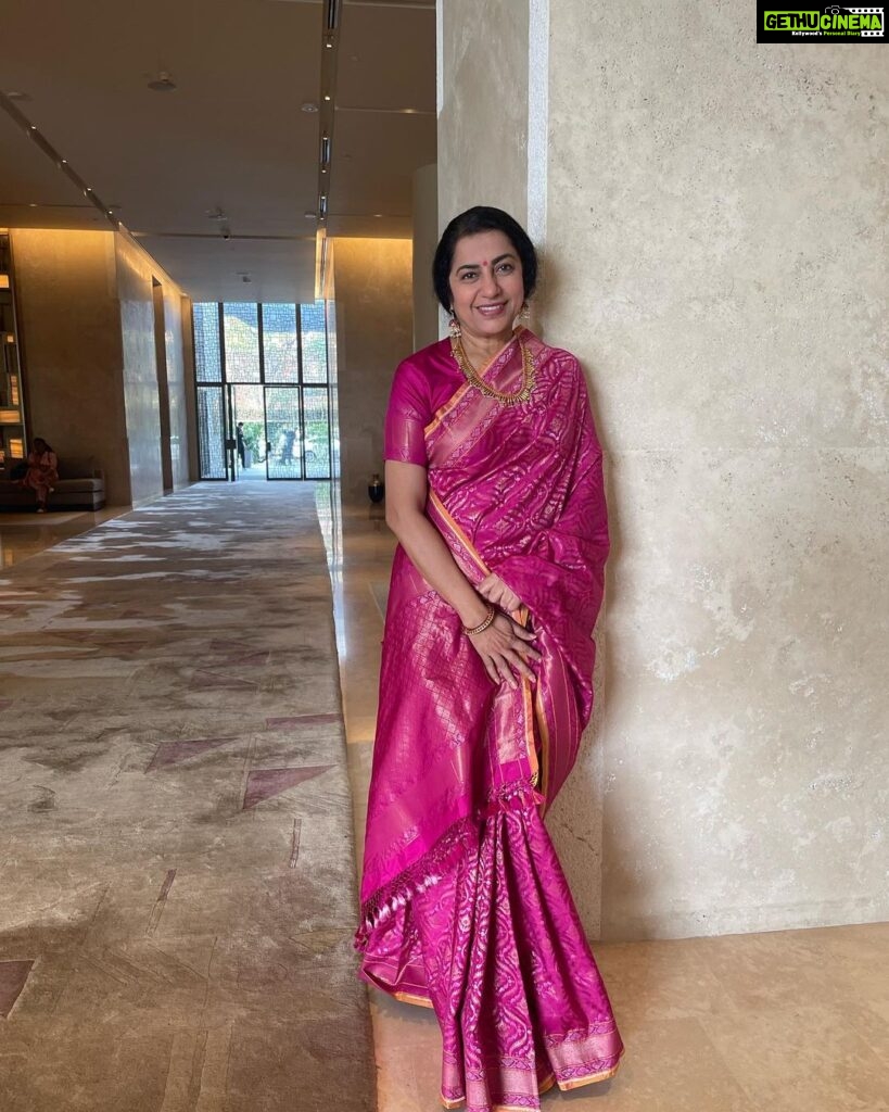 Suhasini Maniratnam Instagram - Wedding time friends time family time nostalgia time.