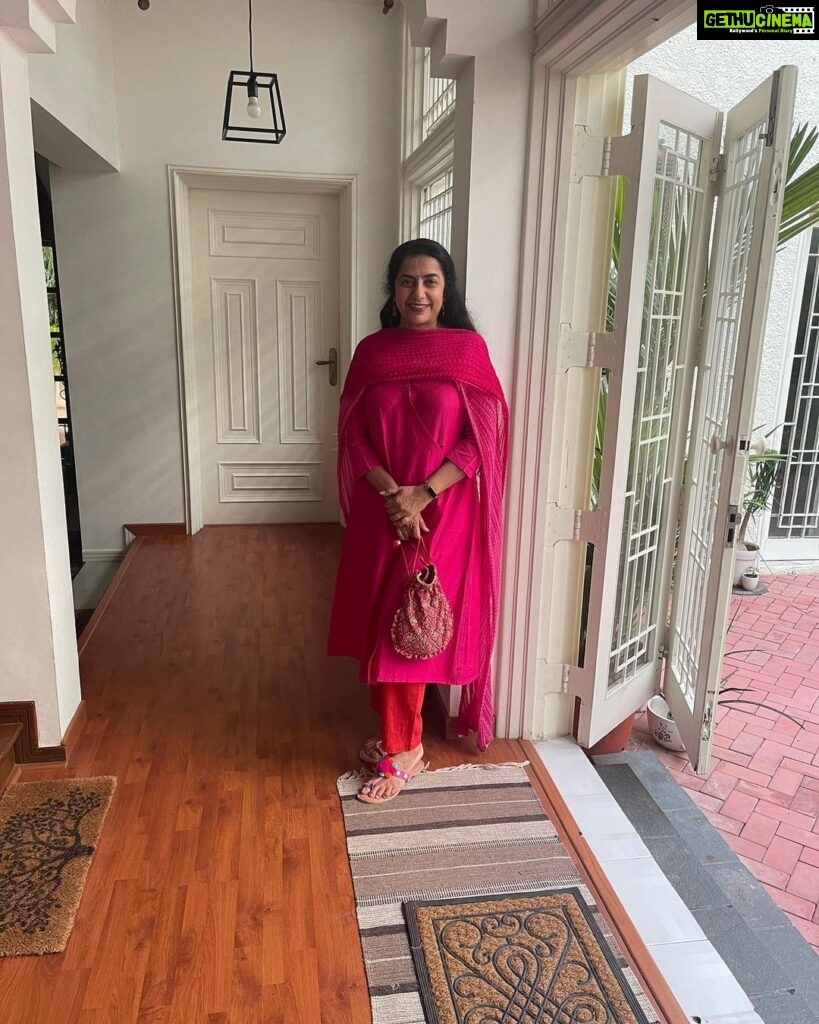 Suhasini Maniratnam Instagram - Get set go ! Can’t hide from insta. Hi Astha. This is for you.