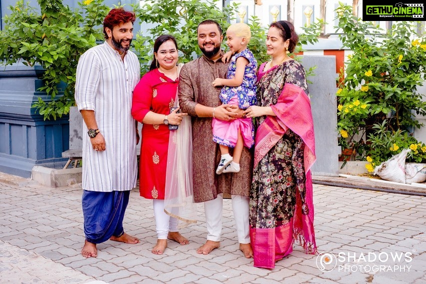 Suja Varunee Instagram - We cherish the gorgeous images you sent through of your work, and for making the day one to remember. In terms of style, we loved the tone and balance of the photographs. You really made us look good, and we are truly delighted. Thank you @shadowsphotographyy 🫰 #tonsureceremony #together #celebration #familytime #temple #vibes #divine #goodtime Vadapalani Murugan Temple