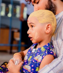 Suja Varunee Instagram - After so many obstacles, our little simba Adhvaaith has got his 1st Mottai & Ears pierced ❤️🙏 Thank you almighty & Lord Muruga for finally blessing us and guiding us in the right way!! Our Special thanks to @shadowsphotographyy for capturing this wonderful pictures & video…We just love your work and professionalism! I’m sure you guys will grow more higher for the talent and passion you have for your work❤️ Thanks to my dear friend Sushma Garu the founder of @juzz_kiddin who never misses out a single occasion for us and especially when Adhvaaith is involved! Thank you so much for this lovely dress❤️ On time delivery and perfect fit as always ! You never fail to impress me for years 😍 Love you my sweetheart 🙏❤️ Thanks to my family for being with us and suppporting us always ❤️ You guys are the main pillar ❤️ I mean my friends as my family too !! Need all your love and blessings 😍🙏 #positivity #familytime #familygoals #familyfirst #mottai #earpiercing #temple #parentlife Vadapalani Murugan Temple
