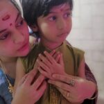 Suja Varunee Instagram - இனியதோர் காலை வணக்கம்🙏 செவ்வாய் அதிர்வுகள்🥚 ஸ்ரீ நாகாத்தம்மன் கோயில்🐍 #temple #amman #divine #familytime #positivity #thankful #tuesday #sareelover #momlife #son #togetherforever