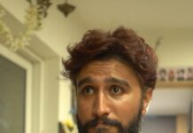 Suja Varunee Instagram - 🤣WATCH THE FULL VIDEO 🤣☀️ MEN (HUSBAND) 1st day of the WEEK be like... No matter however your day is, everyday is a good day & good morning! No matter what, be happy and forget fast, celebrate the moment u live, celebrate life & your loved ones & don't forget to wish your "LOVED ONES" a Happy Good Morning!! Not every MORNING IS THE SAME ❤️😁😍 SO BE HAPPY AS POSSIBLE, BECAUSE EACH ONE OF US ARE BLESSED! Tag your Husband or wife 😂🙏 #justforfun #justforlaughs #reelitfeelit #trending #trendingreels #husbandandwife #couplegoals #couplereels #comedyvideos #viralreels #goodmorning Chennai, India