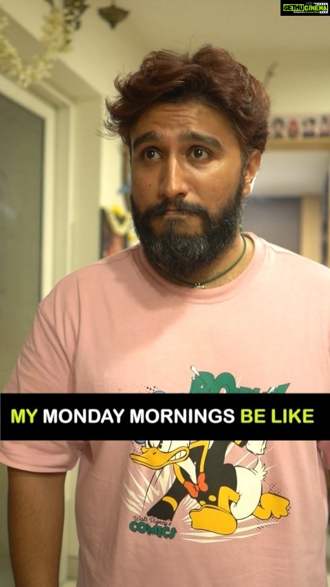 Suja Varunee Instagram - 🤣WATCH THE FULL VIDEO 🤣☀️ MEN (HUSBAND) 1st day of the WEEK be like... No matter however your day is, everyday is a good day & good morning! No matter what, be happy and forget fast, celebrate the moment u live, celebrate life & your loved ones & don't forget to wish your 