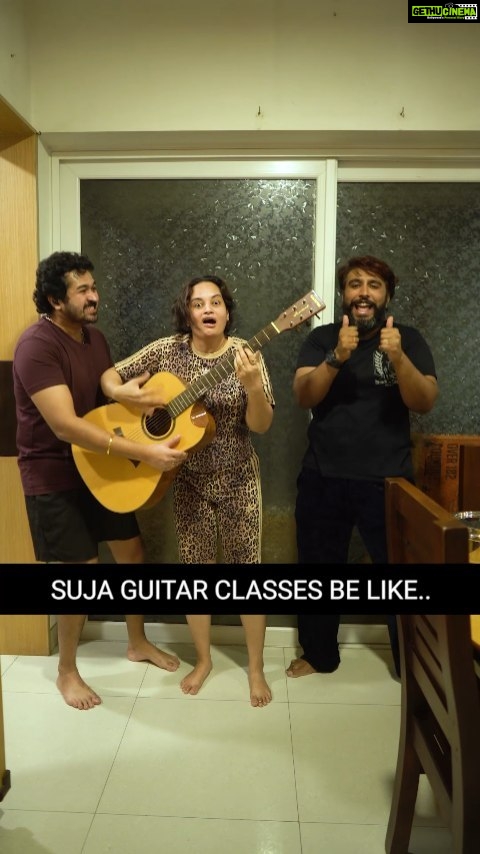 Suja Varunee Instagram - 💕🎸 I always wanted to learn Guitar and i love music & instruments... But never in my life i thought i would learn it this way!! I learnt a major lesson on my 1st day of the class that "COOKING & MUSIC" both combined is "INSTANT ART" 🎶🤣🎨🎸❤️ Thanks to my dear bro @ssr_aaryann for teaching me in an unique style 🙏😂 and always a special thanks to my husband 😍 #reelitfeelit #comedyreels #comedyvideos #husbandandwife #couplereels #couplegoals #couplevideos #musiclover #guitarlessons #guitar Chennai, India