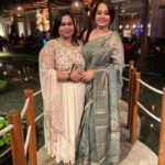Suja Varunee Instagram - Thank you so much for being my angel @stalinadaisy 🫰 #sweet #human #soul #bonding #together #loveyourself #greatful #companion #dinner #date