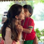 Suja Varunee Instagram - Dear Shenbaga ma’am😍 we had a blast meeting you in kerala . I could never expect that we would meet this way🤗I’m so glad that we did. And I hope to get to see you more often❤️❤️ Ps- you guys remember her in Bhasha movie ? Manickam the Autokaran ‘s Sister @shenbaga_ 🤗😍 Kovalam, Samudra Beach