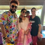 Suja Varunee Instagram - Dear Shenbaga ma’am😍 we had a blast meeting you in kerala . I could never expect that we would meet this way🤗I’m so glad that we did. And I hope to get to see you more often❤️❤️ Ps- you guys remember her in Bhasha movie ? Manickam the Autokaran ‘s Sister @shenbaga_ 🤗😍 Kovalam, Samudra Beach