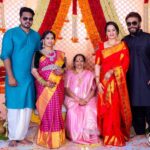 Suja Varunee Instagram - Thanks to the almighty for his biggest blessing called family🙏 @shivakumarr20 @maghima5october @rugikiran M&H- @jayashree_hairstylist Jewels- @mspinkpantherjewel Saree- @tulsisilks Saree drape- @jayashree_hairstylist Mehendi- @mehandi_by_uv Captured - @eyemomentclickers Chennai, India