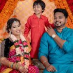 Suja Varunee Instagram - It’s My CHITHIS’s SEEMANTHAM 🤰🏻from ADHVAAITH ❤️🫰 We are so Grateful to AlmightY for giving me the Right People at the RightTime🧚‍♂️ Thank you very much Darlings🧿 Jewels- @mspinkpantherjewel M&H- @jayashree_hairstylist Saree drape- @jayashree_hairstylist Event planner- @purpletreeprojects Pictures & videos- @eyemomentclickers #babyshower #family #ritual #goodtimes #positivevibes #traditionalwear #colours Chennai, India
