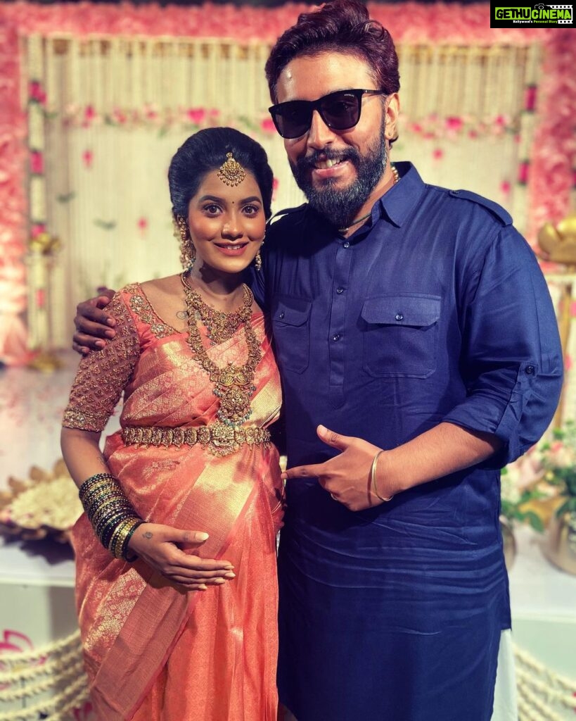 Suja Varunee Instagram - Dear Olivia @artistrybyolivia 🧚‍♂ Your beauty attracted me so much but I admire you for the person you are and your boldness 🏅Happy Birthday my darling🥰❤ Big Day Big celebration Thank you for inviting us Nandha brother @nandapackirisamy 🙏 Makeup by @sowmisclassymakeovers #dearfriend #specialone #happybirthday #babyshower #godblessyou #babygirl #baby The Leela Palace Chennai
