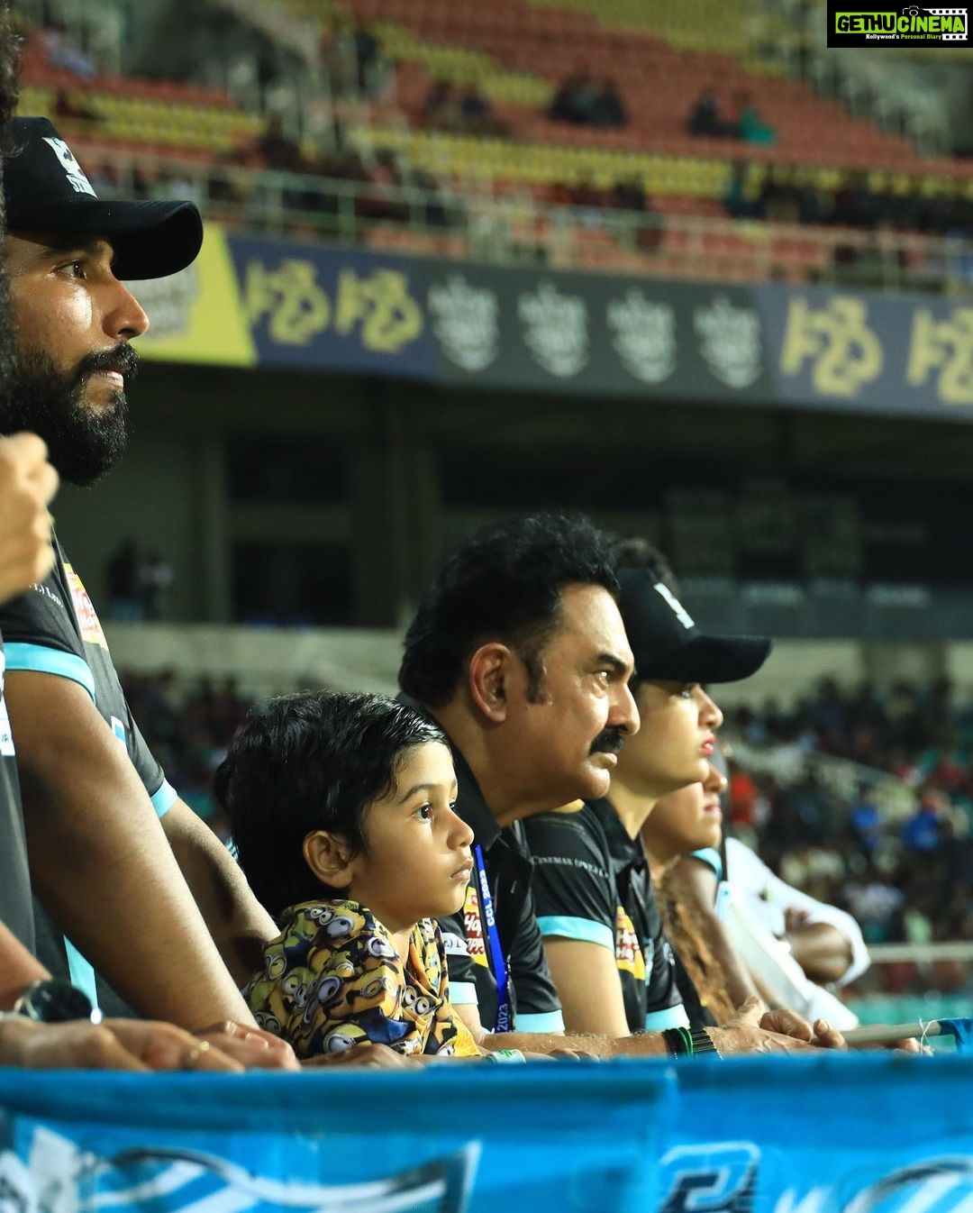 Suja Varunee Instagram - π However the destiny isβ¦ We @keralastrikersofficial have a never give up attitude and we will fight till the very end! We all had the best time and it was a wonderful sportsmanship from everyone β€οΈπ #cheerleader #cricket #cricketlovers #cricketfans #ccl2023 #ccl #kerala #keralagodsowncountry Kerala - God's Own Country