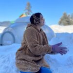 Suja Varunee Instagram - Some beautiful paths can’t be discovered without getting lost🫰 #lost #emotions #goodfeeling #nicetime #memoriesforlife #trip #candidphotography Gulmarg