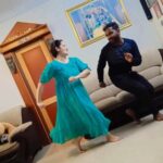 Suja Varunee Instagram - Mala Tum Tum Wit Suja Aka❤️😍 . . . . ##reels #reelsvideo #dance #dancereels #str #instagood #instagram #instalike #instadaily #instagramreels #likesforlike #like #instalike #trendingreels Bangalore, India