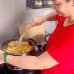 Suja Varunee Instagram - If someone says true love doesn’t exist, make them taste biryani😬 Yes My Happiness is … HOME-COOKED BIRYANI guys🥩 My special Seeraga samba Dum Biryani.Enjoy the taste @shivakumarr20 Have a joyous and fun-filled Eid with your family. I wish Allah always guides you. Wishing a very Happy Eid Mubarak 🌙 Video & editing courtesy - My love @stalinadaisy #festival #eidmubarak #biryani #mutton #homefood #cookingathome #love #taste #spices #herbst #family #housewife #wife #wifelife #biryanilovers #reelitfeelit #cookingathome #bakrid Chennai, India
