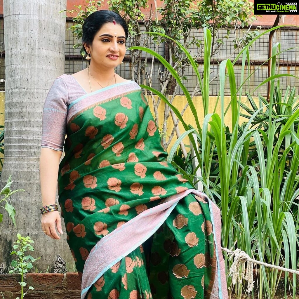 Sujitha Instagram - Happiness looks gorgeous on you ❤️🤩 Dhanam saree @jiya_boutique_ #work #makeupartist #location #shooting #actress #life #regular #post #new #look #like #instagram #photooftheday #photo #selfie #tollywood #kollywood #actress #television #mood #vijaytelevision