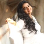 Sujitha Instagram - Few more ☺️🤞🏻 Hair styling @bobbyhairstylist_ Costume @suryashine_designer Photographer @gokul_krishnan_1010 Jewellery @new_ideas_fashions #happy #pose #actress #sujitha #event #moment #start #instagood #instadaily #post #new #morning #likes