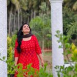 Sujitha Instagram - Nature 🫶🏻 Let’s find our own beauty🤩 #nature and #landscape #post #instagood #photography #evening #photo #morning #mornigvibes #instagram #daily #start #suji #sujithadanush #pandianstores #latest #television #actress #actors #kollywood