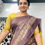 Sujitha Instagram - New day ☺️🫶🏻 Dhanam saree courtesy @sridyakalpathi_botique #dhanam #pandianstores #day #morning #startup #instagram #instadaily #morningvibes #love #work #fresh #post #suji #sujitha #actress #actor #photo #photography
