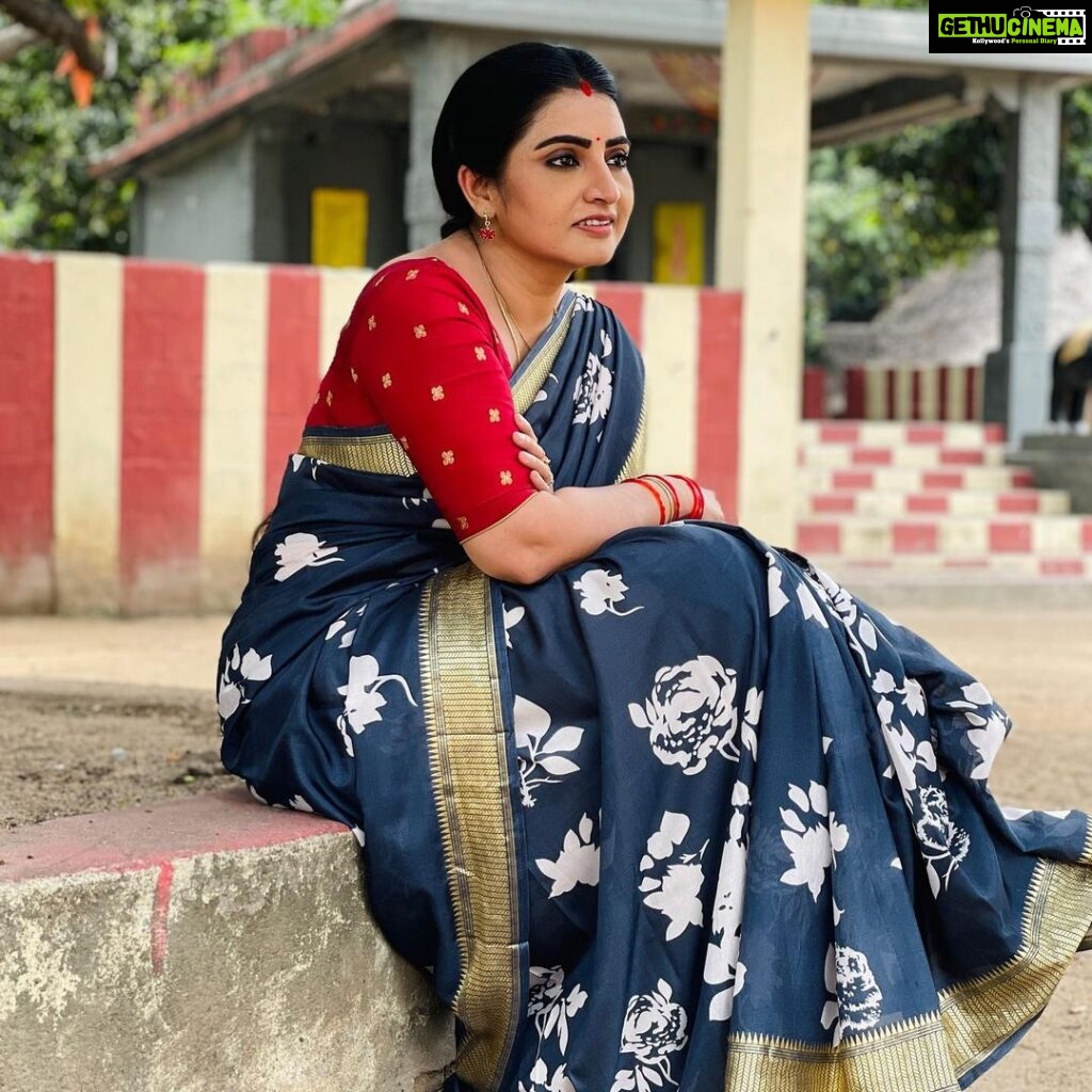 Sujitha Instagram - Cute little friends and Pandian store’s followers 🤩😅😃😃 Pandian stores latest episode Saree @sai_collections_arani #insta #instagram #instagood #instalike #time #post #new #television #actor #fans #love #serial #vijaytv #actress #kollywood #day #weekend #photography #kids #children