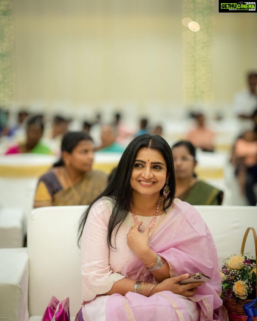 Sujitha Instagram - Candid photos ☺️🤩 ❤️🤞🏻 #evening #instagram #photography #event #special #occasion #share #like #post #time #happy #instagood #mood #actor #actress #television