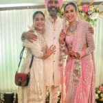 Sumona Chakravarti Instagram - Yaara @asheshlsajnani Shaadi Mubarakaan!! 🤩 We were 2 strangers who befriended each other at a music fest in 2014. N here we are 9 years later- seeing u embark on this beautiful journey with the love of your life @sonnalliseygall 🫶🏼 Heartiest Congratulations u two. 🥂 Love you heaps n tons! ♥️ #AsheshFoundSona 💗🫶🏼