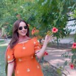 Sunanda Sharma Instagram - Okk report aa fer baadshaaho?😎🌹 . . Beautiful suit by @the_rosegirl 🍊 . . #jattdisda #sunandasharma #trendingsong #punjabisongs
