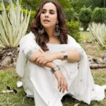 Sunanda Sharma Instagram - Maaa ! Baau Ji ! ❤️ . . . P.S - Kaisa Lagga ? 😂🫠 . . Jewellery by @amethystbyrahulpopli 🌸